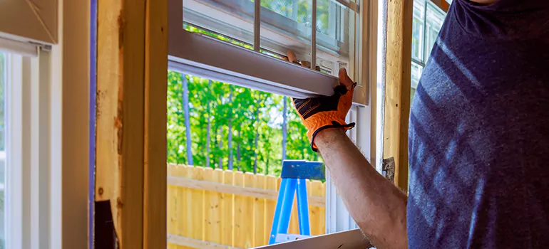 >Bay Window Curtain Rail Track in Coral Terrace, FL